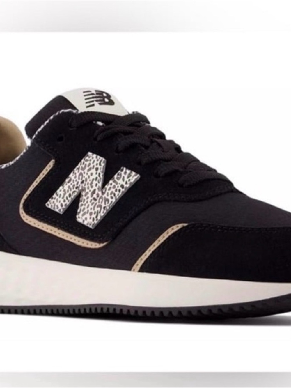 New Balance Black & White Casual Fresh Foam Sneaker